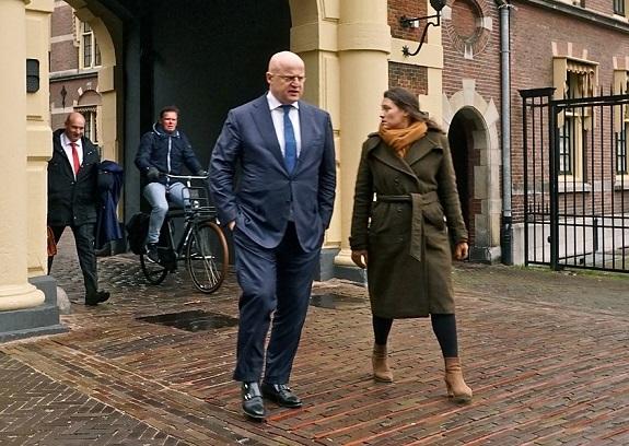 Gideon van Meijeren laat Grapperhaus peentjes zweten in debat over satanisch ritueel kindermisbruik